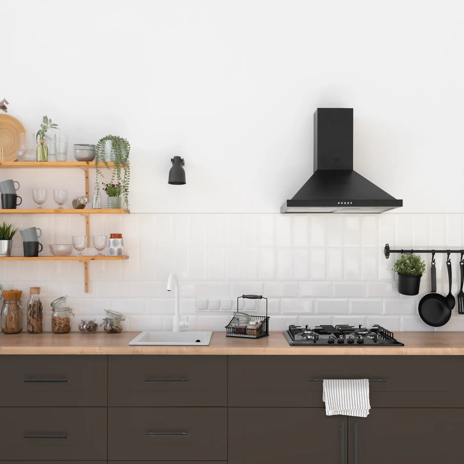 Möbellack – Glanz des Nebels